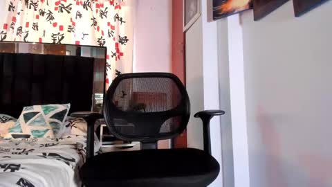 Snapshot of mason_fit chatting on 12-30-24, 08:58 Mason Andre online show from 12-30-24, 08:58