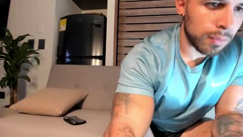 Snapshot of mason_fit chatting on 02-20-25, 01:46 Mason Andre online show from 02-20-25, 01:46