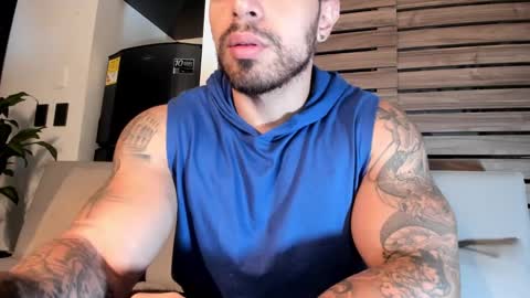 Snapshot of mason_fit chatting on 02-26-25, 03:42 Mason Andre online show from 02-26-25, 03:42