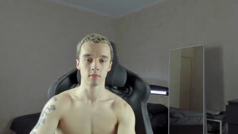 Snapshot of mason_warhol chatting on 12-11-24, 09:41 Mason online show from 12-11-24, 09:41