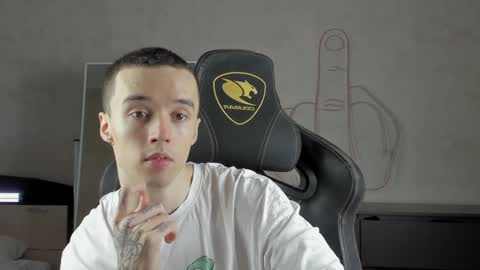 Snapshot of mason_warhol chatting on 12-31-24, 05:29 Mason online show from 12-31-24, 05:29