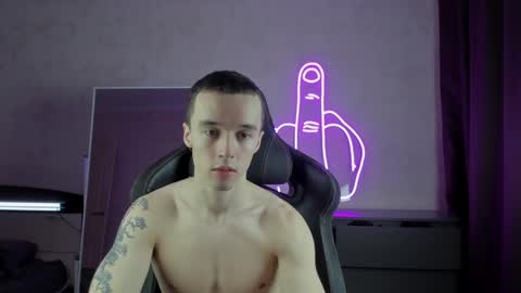 Snapshot of mason_warhol chatting on 01-10-25, 04:22 Mason online show from 01-10-25, 04:22