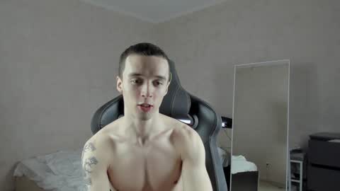 Snapshot of mason_warhol chatting on 01-12-25, 02:52 Mason online show from 01-12-25, 02:52