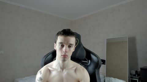 Snapshot of mason_warhol chatting on 01-28-25, 04:39 Mason online show from 01-28-25, 04:39