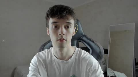 Snapshot of mason_warhol chatting on 02-11-26, 05:40 Mason online show from 02-11-26, 05:40