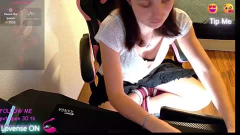 Snapshot of massageofyourlife chatting on 01-18-25, 07:37 Queeny Kathy  Online at 2030 MEZ Sunday  Wednesday online show from 01-18-25, 07:37