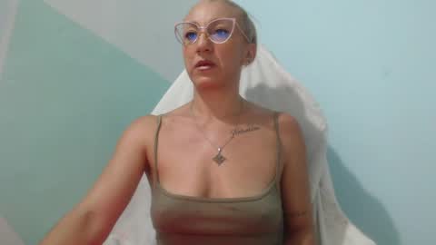 massiel ferreti online show from 04-13-26, 11:21