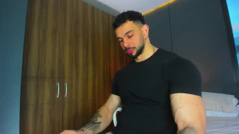 massimo online show from 02-17-26, 03:29