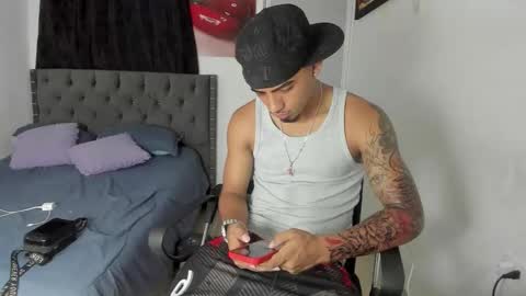 master_boy28 online show from 05-27-26, 02:41