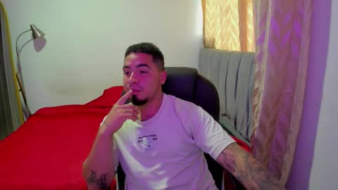    online show from 10-12-25, 09:47