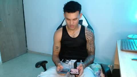 Snapshot of master_hot777 chatting on 05-31-26, 11:17 great master online show from 05-31-26, 11:17