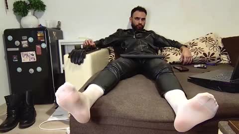 Snapshot of master_roberto333 chatting on 12-08-24, 11:19 SIR online show from 12-08-24, 11:19