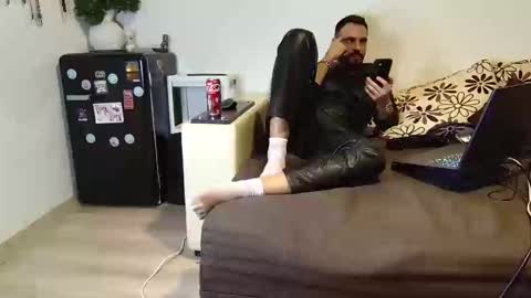 Snapshot of master_roberto333 chatting on 01-05-25, 09:57 SIR online show from 01-05-25, 09:57