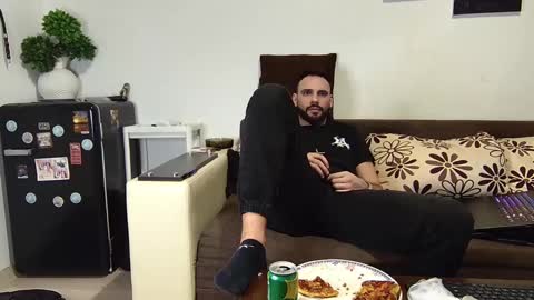 Snapshot of master_roberto333 chatting on 01-08-25, 11:09 SIR online show from 01-08-25, 11:09