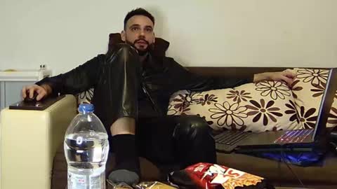 Snapshot of master_roberto333 chatting on 01-26-25, 03:06 SIR online show from 01-26-25, 03:06