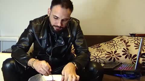 Snapshot of master_roberto333 chatting on 02-03-25, 06:49 SIR online show from 02-03-25, 06:49