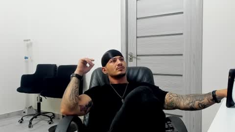 Snapshot of masterchris12 chatting on 12-03-24, 09:01 masterchris12 online show from 12-03-24, 09:01