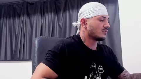 Snapshot of masterchris12 chatting on 12-14-24, 10:39 masterchris12 online show from 12-14-24, 10:39