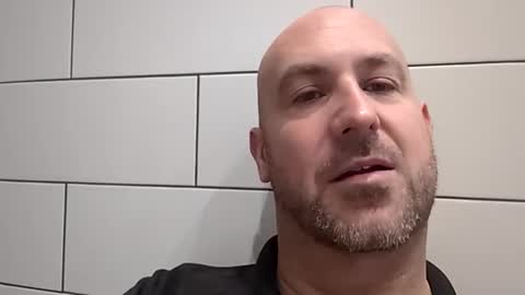 Snapshot of masterclass69er chatting on 11-27-25, 10:06 Bob online show from 11-27-25, 10:06