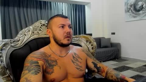 Snapshot of masterdevil11 chatting on 10-17-25, 07:27 Jocker online show from 10-17-25, 07:27