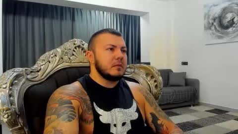 Snapshot of masterdevil11 chatting on 10-26-25, 01:00 Jocker online show from 10-26-25, 01:00