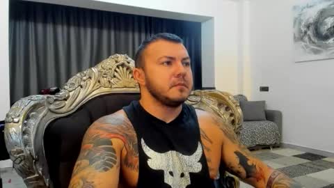 Snapshot of masterdevil11 chatting on 11-03-25, 11:26 Jocker online show from 11-03-25, 11:26