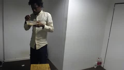 Snapshot of masterdomfuck chatting on 01-09-26, 01:08 Masterdomfuck online show from 01-09-26, 01:08