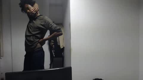 Snapshot of masterdomfuck chatting on 02-25-26, 01:37 Masterdomfuck online show from 02-25-26, 01:37