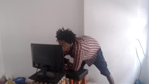 Snapshot of masterdomfuck chatting on 03-27-26, 08:52 Masterdomfuck online show from 03-27-26, 08:52