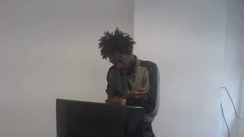 Snapshot of masterdomfuck chatting on 04-01-26, 06:05 Masterdomfuck online show from 04-01-26, 06:05