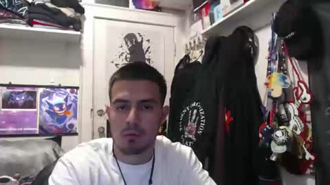 mastergoku945657 online show from 06-04-26, 04:07