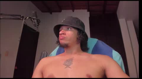 Juan Independent Model online show from 02-20-25, 05:23