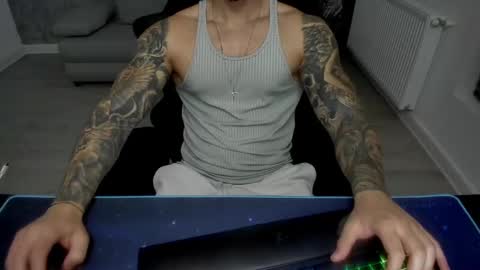 Snapshot of masterkingmuscle chatting on 01-27-25, 09:11 masterkingmuscle online show from 01-27-25, 09:11