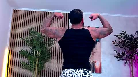 Snapshot of masterkingofmuscle chatting on 05-04-26, 09:22 masterkingofmuscle online show from 05-04-26, 09:22