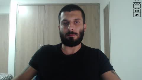 Snapshot of masterofinfatuation chatting on 12-15-24, 04:18   online show from 12-15-24, 04:18