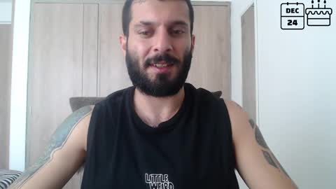 Snapshot of masterofinfatuation chatting on 12-16-24, 03:11   online show from 12-16-24, 03:11