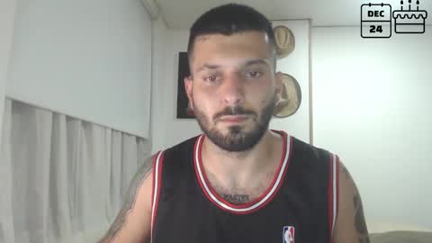 Snapshot of masterofinfatuation chatting on 12-23-24, 12:35   online show from 12-23-24, 12:35