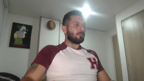 Snapshot of masterofinfatuation chatting on 12-29-24, 04:38   online show from 12-29-24, 04:38