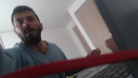 Snapshot of masterofinfatuation chatting on 01-09-25, 12:52   online show from 01-09-25, 12:52