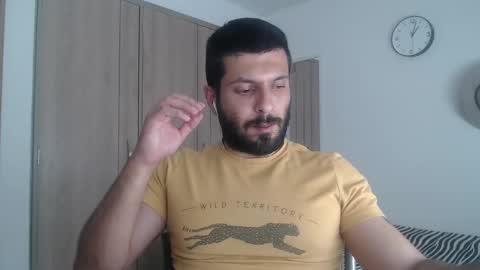 Snapshot of masterofinfatuation chatting on 01-21-25, 05:30   online show from 01-21-25, 05:30