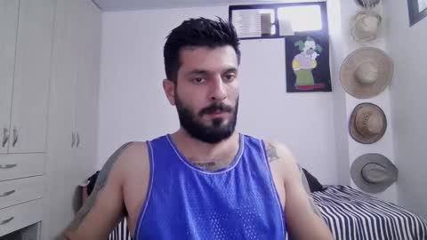 Snapshot of masterofinfatuation chatting on 03-01-25, 03:49   online show from 03-01-25, 03:49