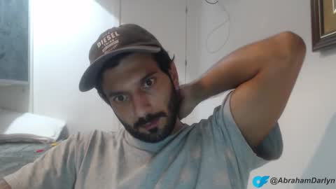 Snapshot of masterofinfatuation chatting on 10-15-25, 06:19   online show from 10-15-25, 06:19