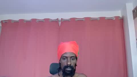 Snapshot of masterr_bate chatting on 09-28-25, 06:52 Marl online show from 09-28-25, 06:52