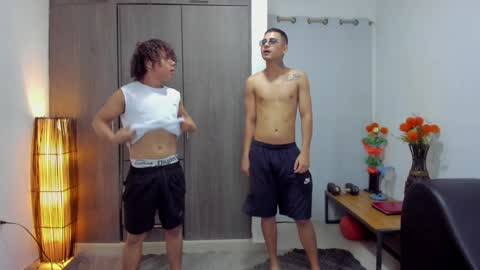 Team Cris Darwin- Fernando- Stiven- David online show from 02-05-25, 11:23