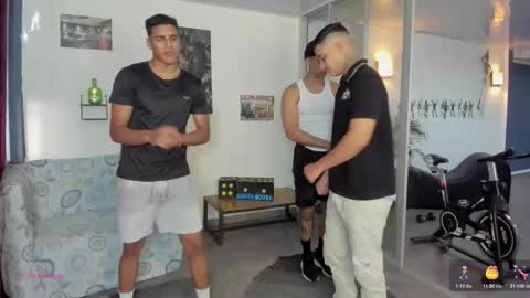 Team Cris Darwin- Fernando- Stiven- David online show from 10-19-25, 11:33