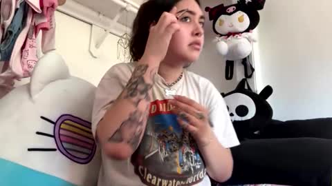 Snapshot of masturbatingmariamiller chatting on 11-15-25, 08:27 masturbatingmariamiller online show from 11-15-25, 08:27