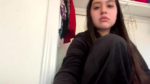 Snapshot of masturbatingmariamiller chatting on 12-13-25, 10:37 masturbatingmariamiller online show from 12-13-25, 10:37