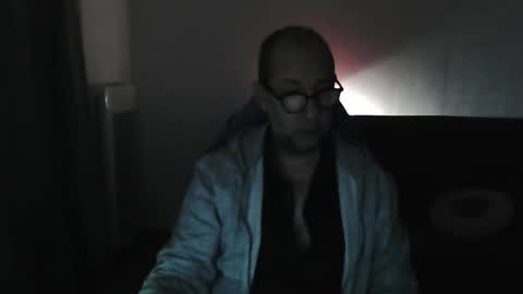 mat11efou online show from 10-26-25, 11:31