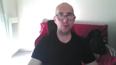 Snapshot of mat11efou chatting on 01-11-26, 02:00 mat11efou online show from 01-11-26, 02:00