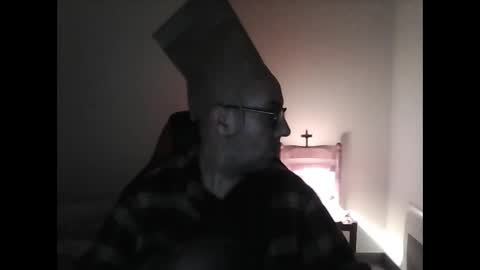 Snapshot of mat11efou chatting on 03-10-26, 08:14 mat11efou online show from 03-10-26, 08:14